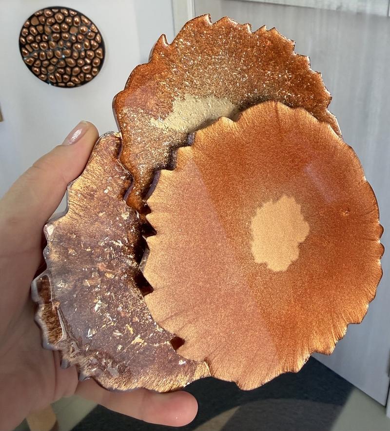 Подставка для украшений: «Золотой Бриз»